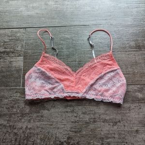 *NWOT UO URBAN OUTFITTERS Floral Lace Bra